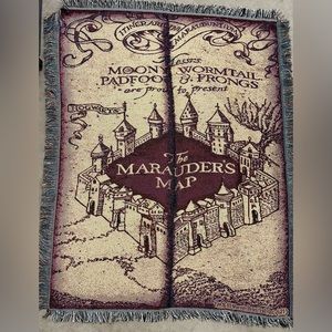 NWT marauder’s map blanket. No snags or imperfections.